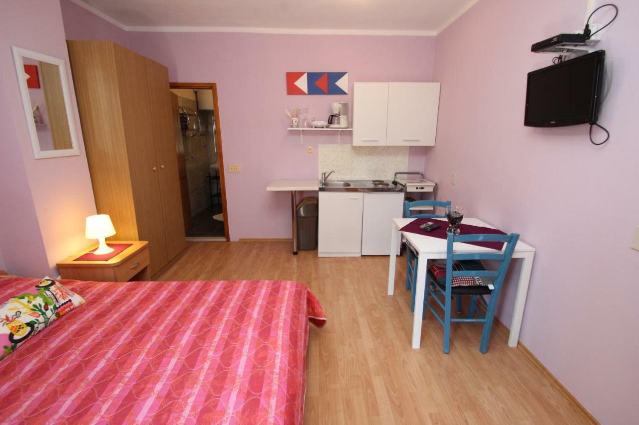Apartment Sandi Врсар Екстер'єр фото
