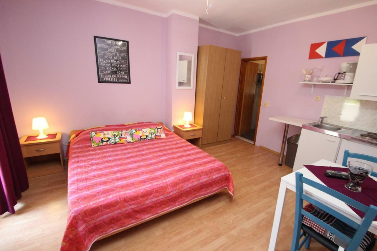 Apartment Sandi Врсар Екстер'єр фото